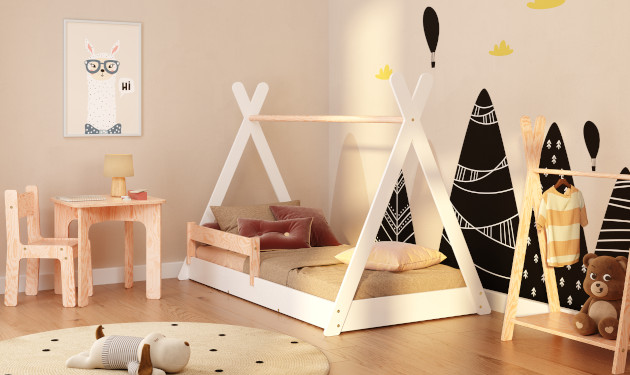 Drewniane przypodłogowe łóżko domek w stylu TIPI wykonane ze sklejki sosnowej w kolorze białym